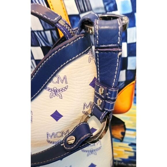 MCM - Limited Edition Monogram Shoulder Bag w/ Croc Embossed Wallet - Picture 6 of 16